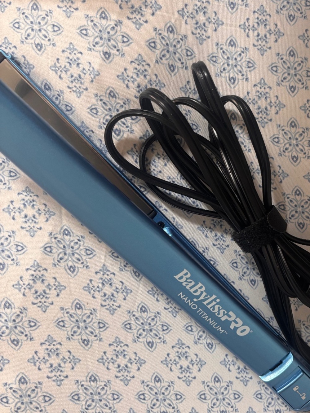 BaBylissPro  Nano Titanium Professional Ultra-Thin Flat Iron